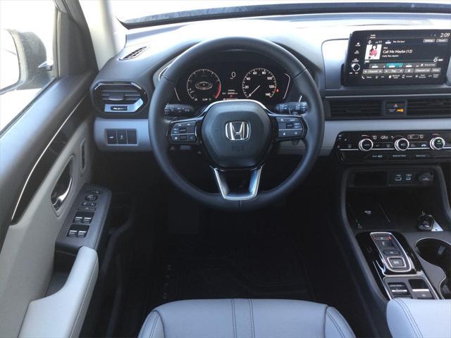 new 2025 Honda Pilot car, priced at $47,050
