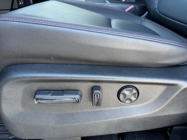 used 2025 Honda Odyssey car, priced at $42,995