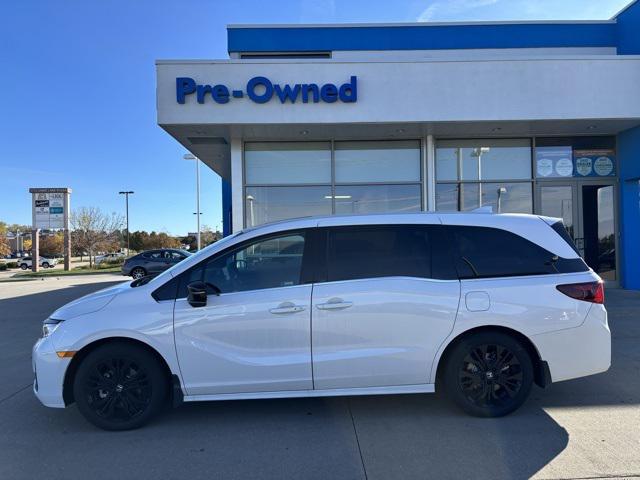 used 2025 Honda Odyssey car, priced at $42,995