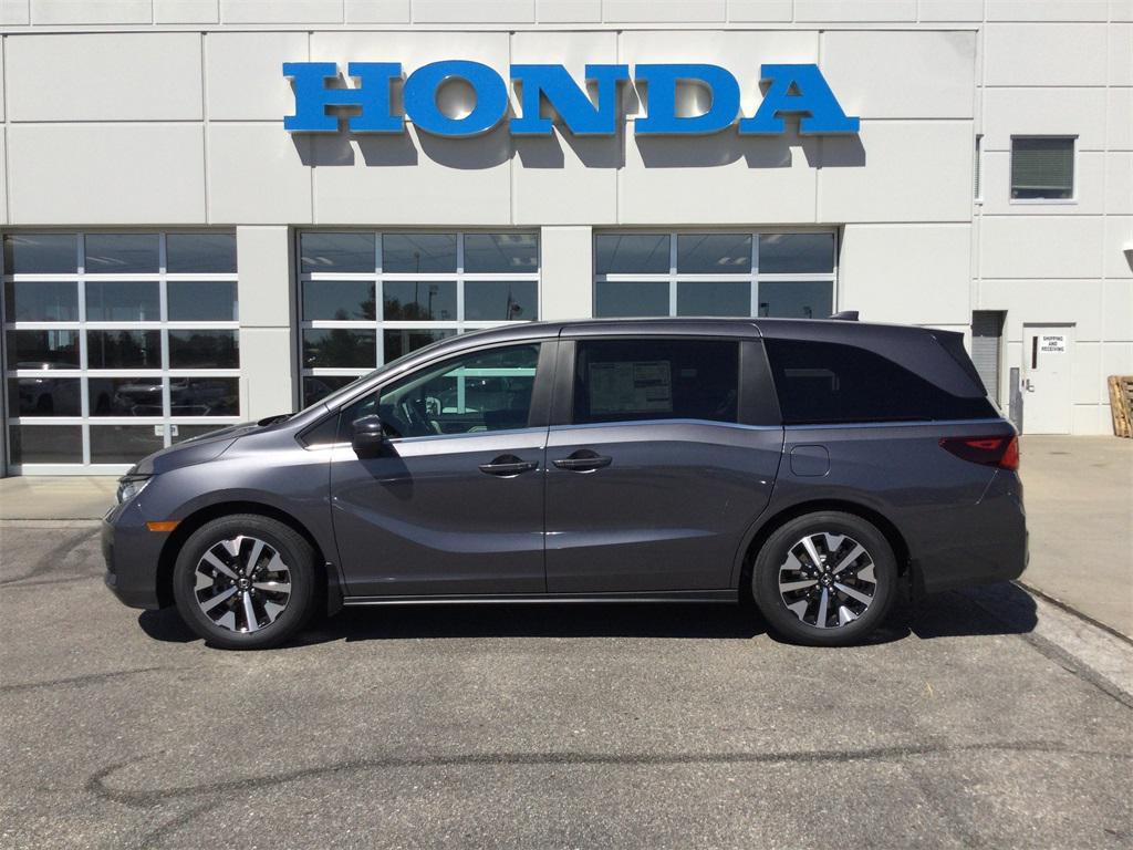 new 2026 Honda Odyssey car, priced at $44,290