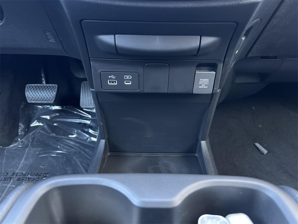 new 2026 Honda Odyssey car, priced at $44,290