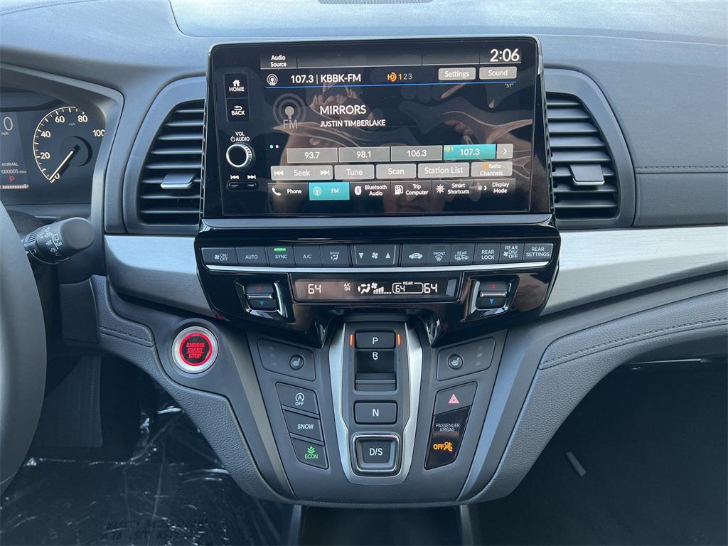 new 2026 Honda Odyssey car, priced at $44,290