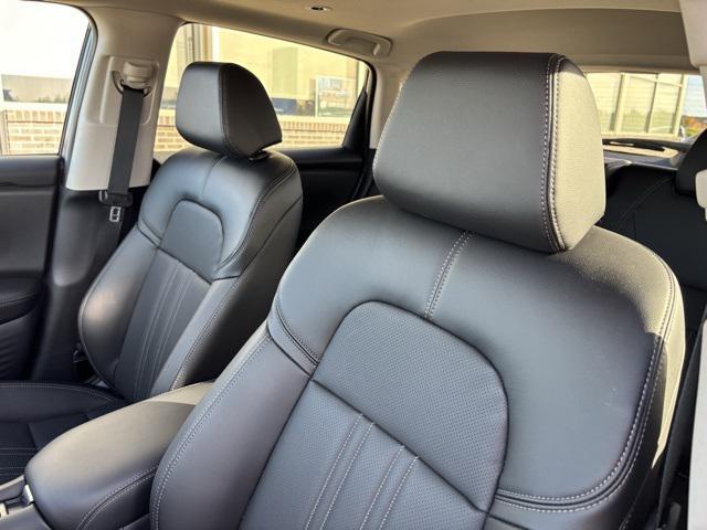 used 2025 Honda HR-V car, priced at $31,381