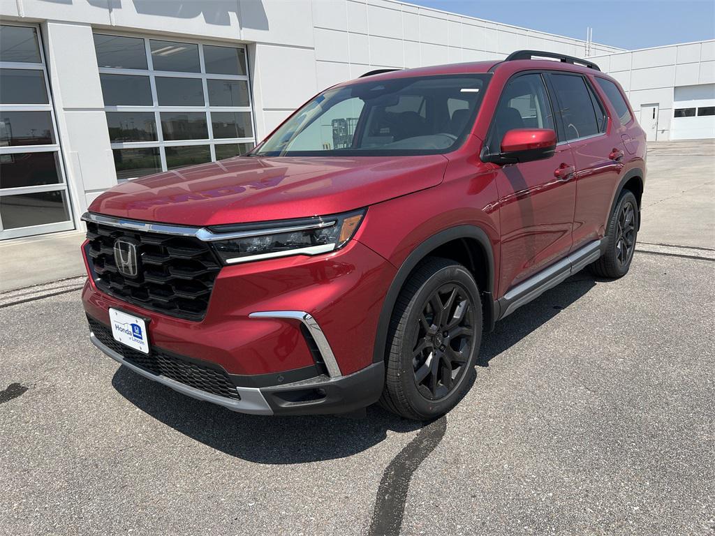 new 2025 Honda Pilot car, priced at $49,569