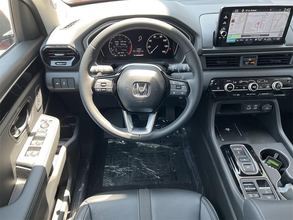 new 2025 Honda Pilot car, priced at $49,569