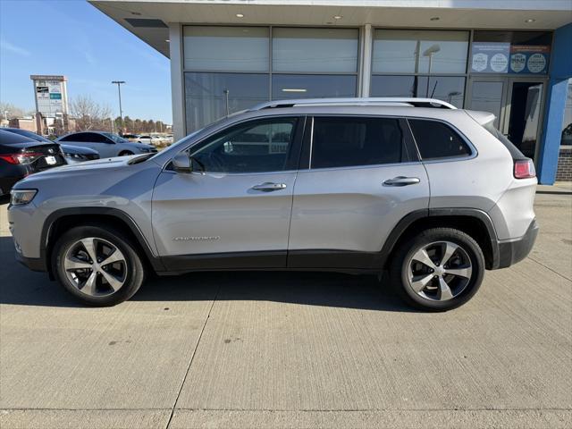 used 2019 Jeep Cherokee car, priced at $13,300