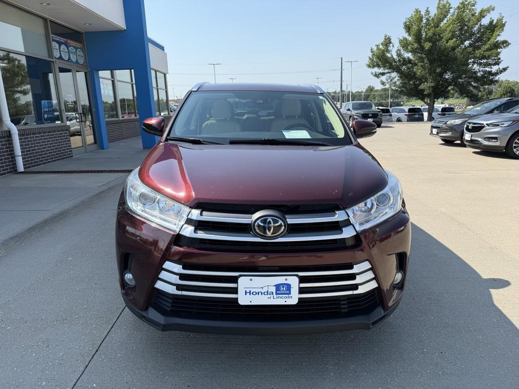 used 2018 Toyota Highlander car, priced at $23,700