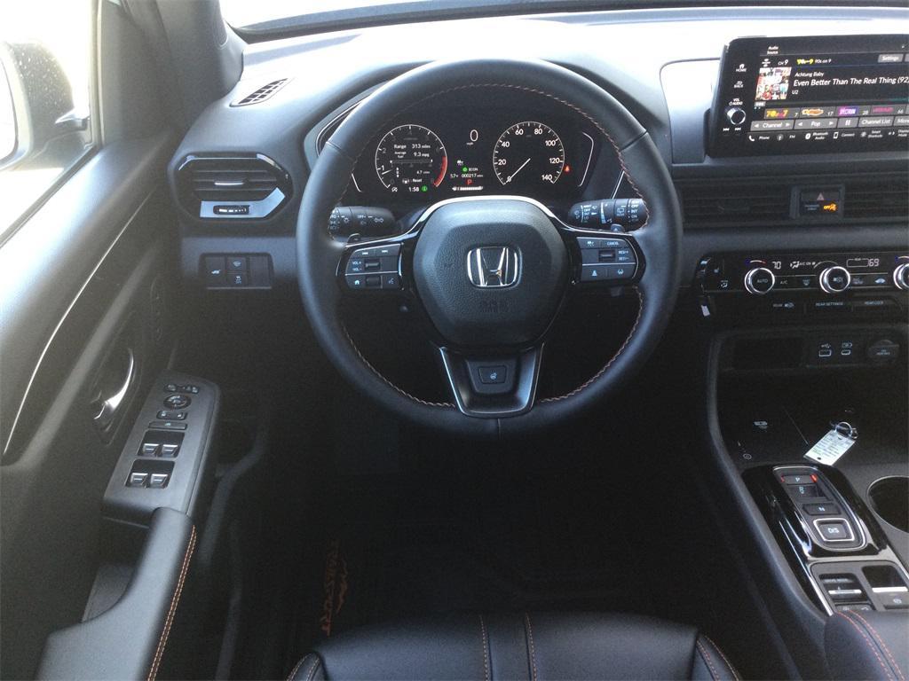 new 2025 Honda Pilot car, priced at $51,350