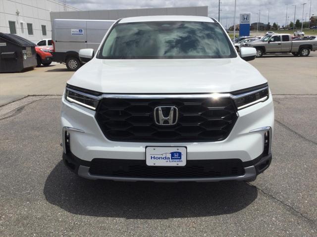 new 2025 Honda Pilot car, priced at $49,800