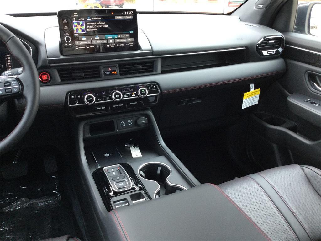 new 2025 Honda Pilot car, priced at $56,075