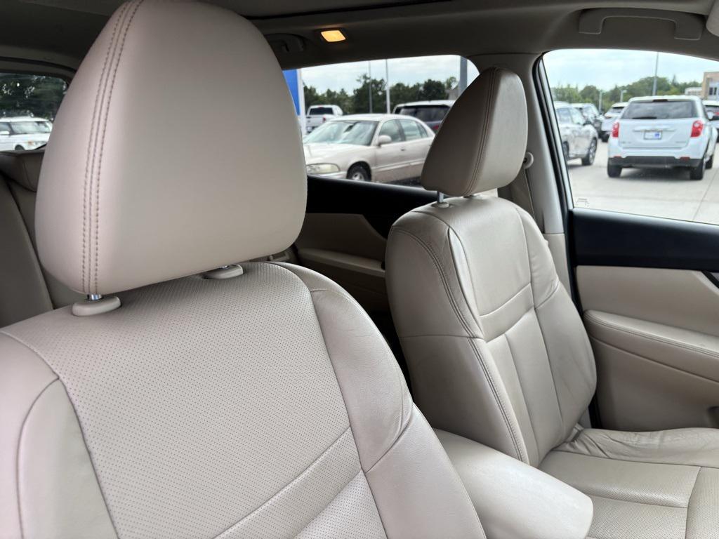 used 2014 Nissan Rogue car, priced at $8,700