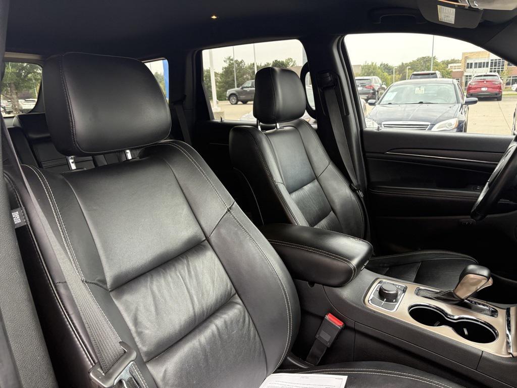 used 2016 Jeep Grand Cherokee car, priced at $14,400