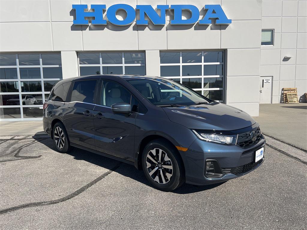 new 2026 Honda Odyssey car, priced at $44,290