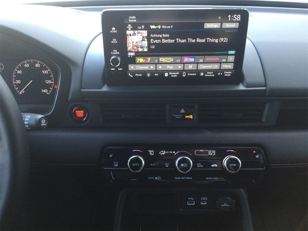 new 2025 Honda Pilot car, priced at $51,350