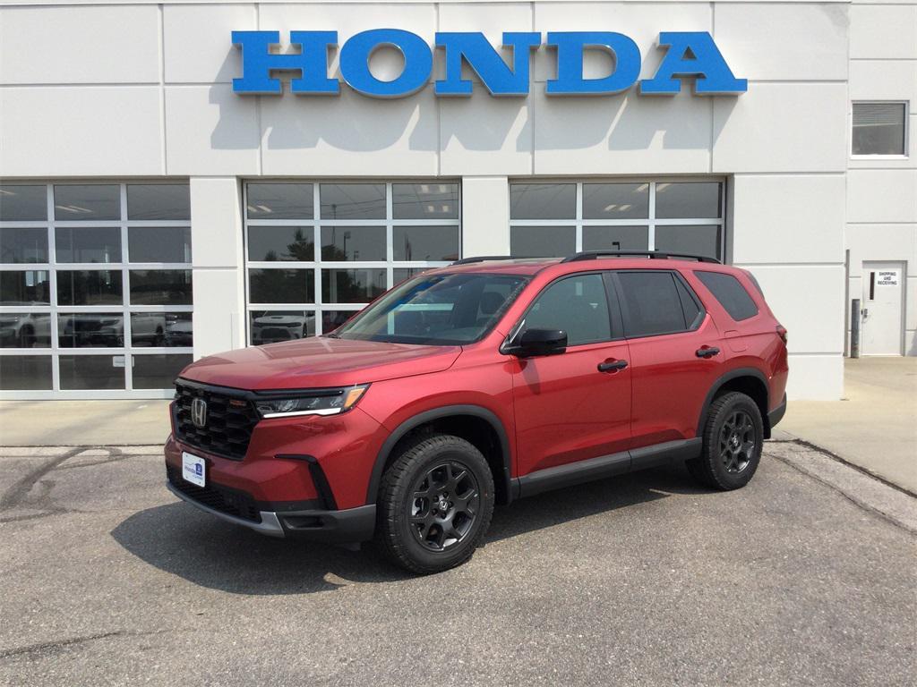 new 2025 Honda Pilot car, priced at $51,350