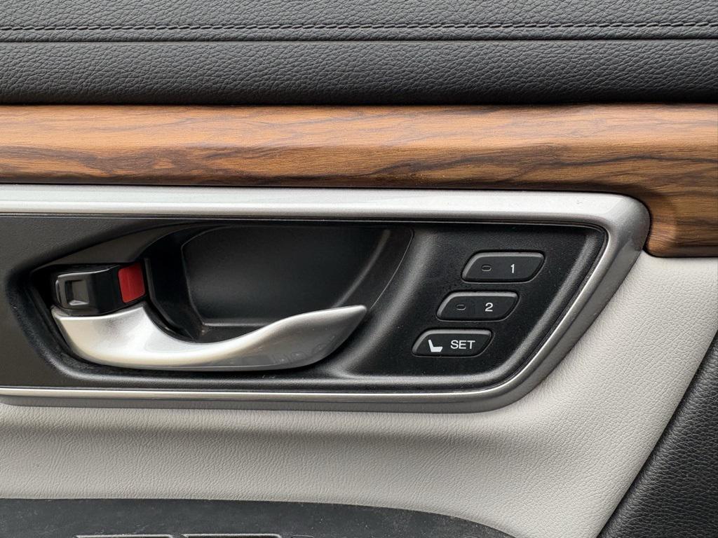 used 2017 Honda CR-V car, priced at $19,900