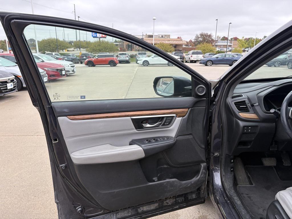 used 2017 Honda CR-V car, priced at $19,900