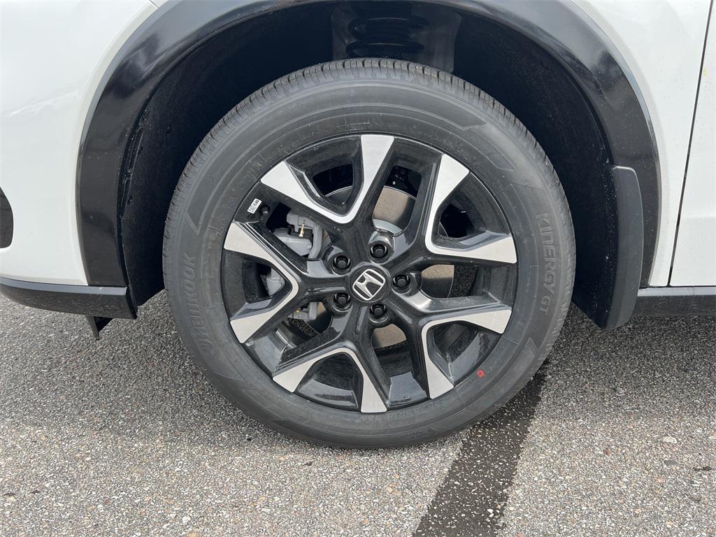 new 2026 Honda HR-V car, priced at $33,400