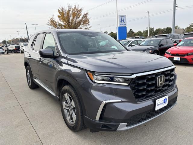 used 2023 Honda Pilot car, priced at $39,991