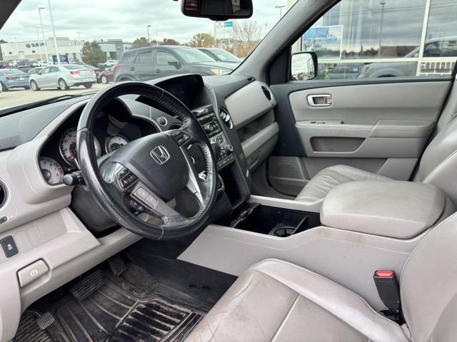 used 2013 Honda Pilot car, priced at $12,700