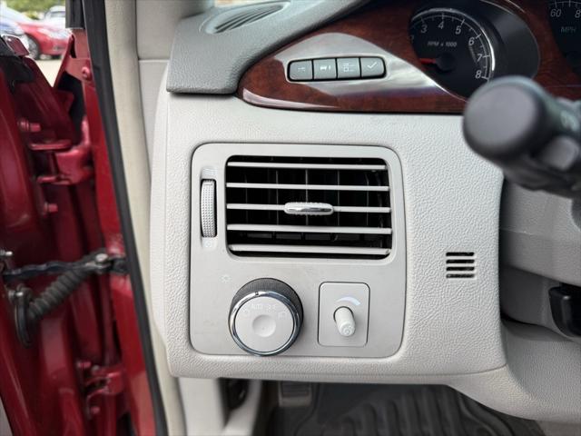 used 2007 Buick Lucerne car, priced at $6,300