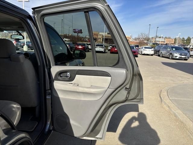 used 2005 GMC Envoy car, priced at $7,900