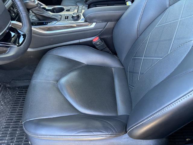 used 2021 Toyota Highlander car, priced at $34,971