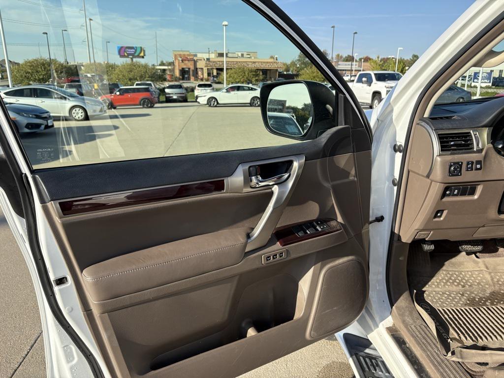 used 2017 Lexus GX 460 car, priced at $28,431