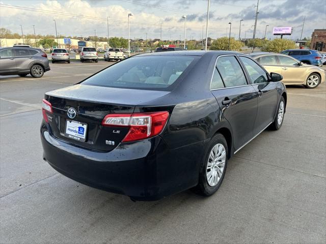 used 2014 Toyota Camry Hybrid car, priced at $9,300