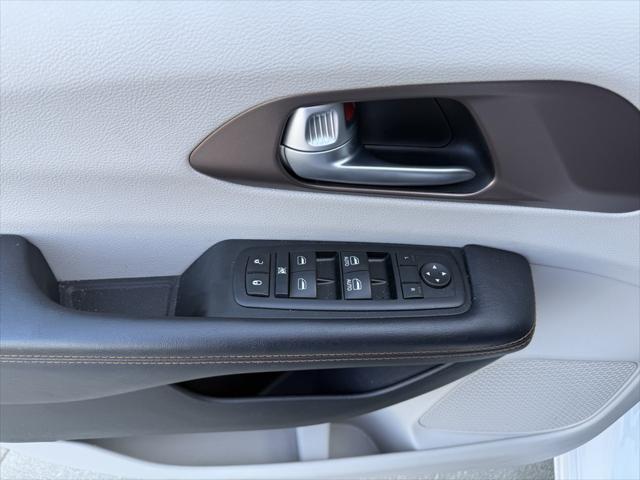 used 2017 Chrysler Pacifica car, priced at $16,700
