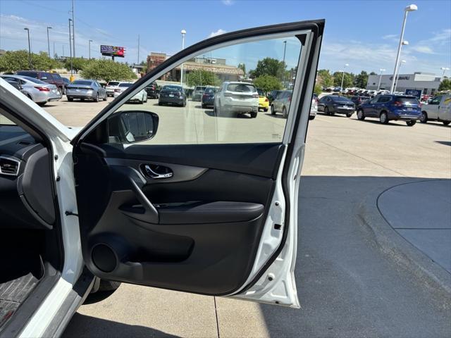used 2016 Nissan Rogue car, priced at $13,300