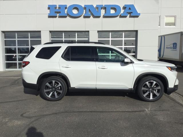 new 2025 Honda Pilot car, priced at $54,985