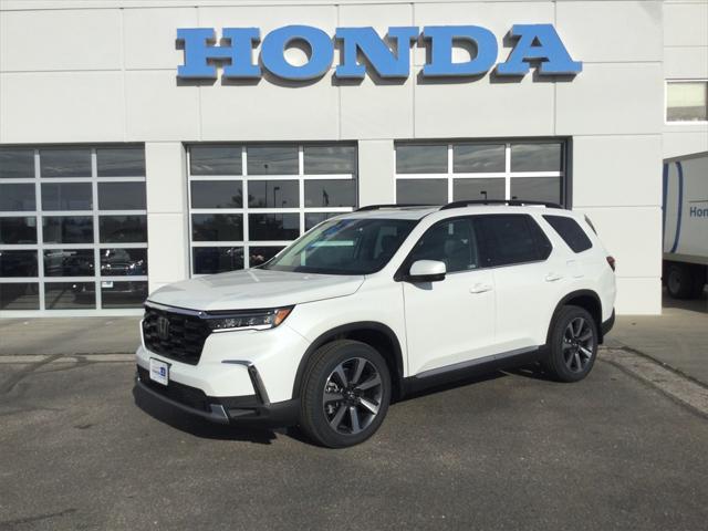 new 2025 Honda Pilot car, priced at $54,985