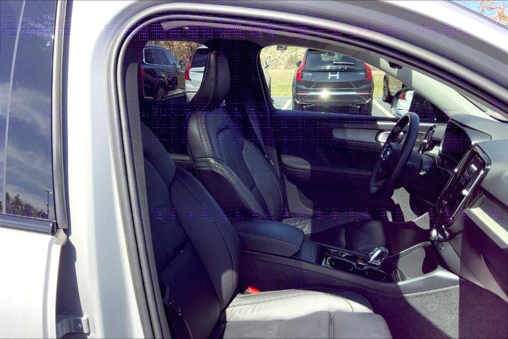 used 2023 Volvo XC40 car, priced at $33,987