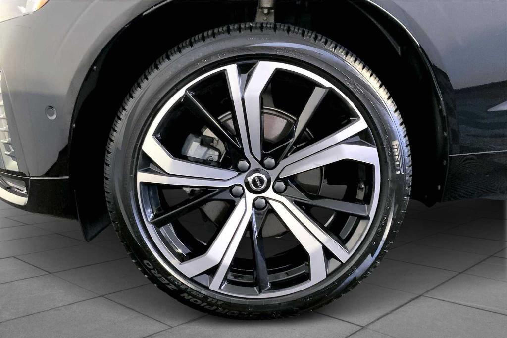 used 2023 Volvo XC60 car, priced at $41,287