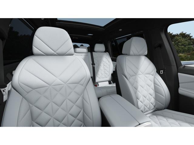 new 2026 BMW X7 car, priced at $94,825