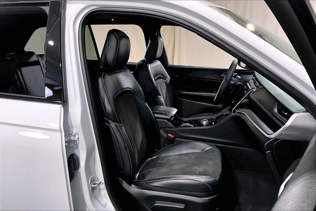 used 2023 Jeep Grand Cherokee car, priced at $35,987