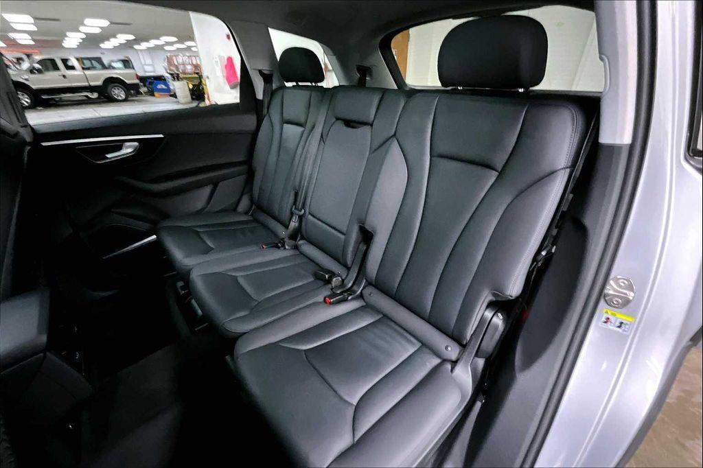 used 2021 Audi Q7 car, priced at $25,987