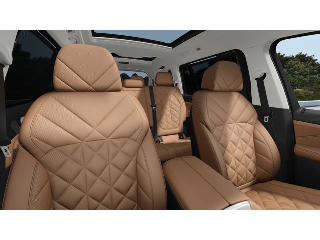 new 2026 BMW X7 car, priced at $90,415