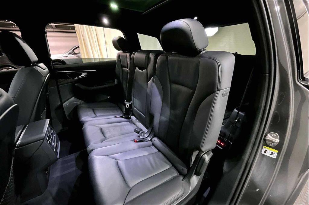 used 2022 Audi Q7 car, priced at $33,987