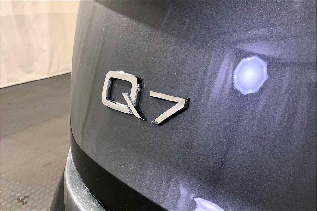 used 2022 Audi Q7 car, priced at $33,987