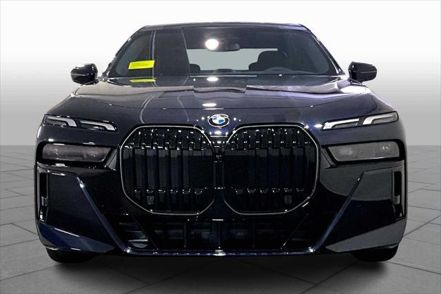 new 2025 BMW 760 car, priced at $128,325