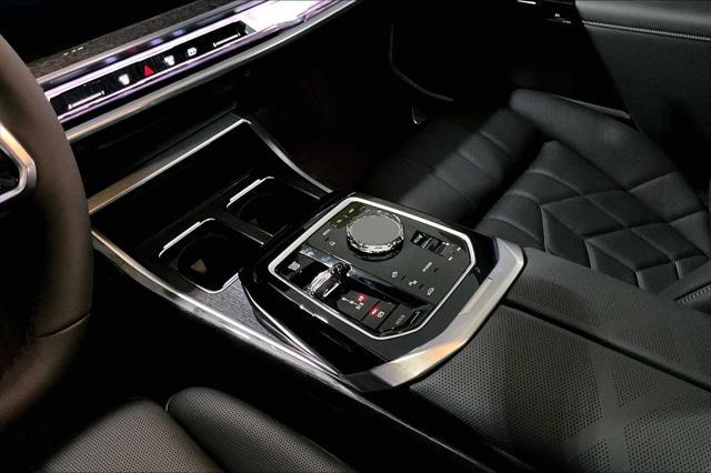 new 2025 BMW 760 car, priced at $128,325