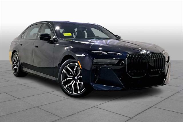 new 2025 BMW 760 car, priced at $128,325