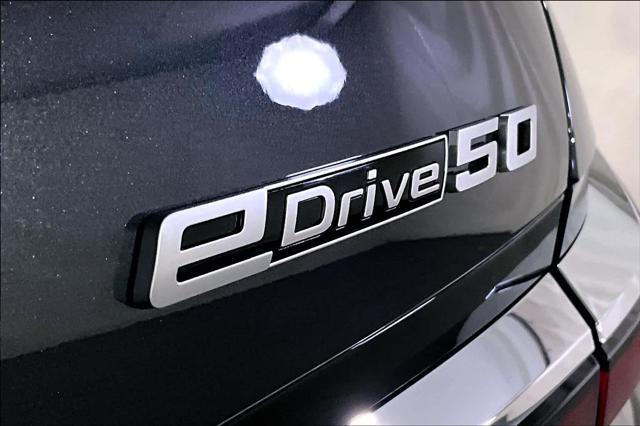 new 2025 BMW i7 car, priced at $111,205