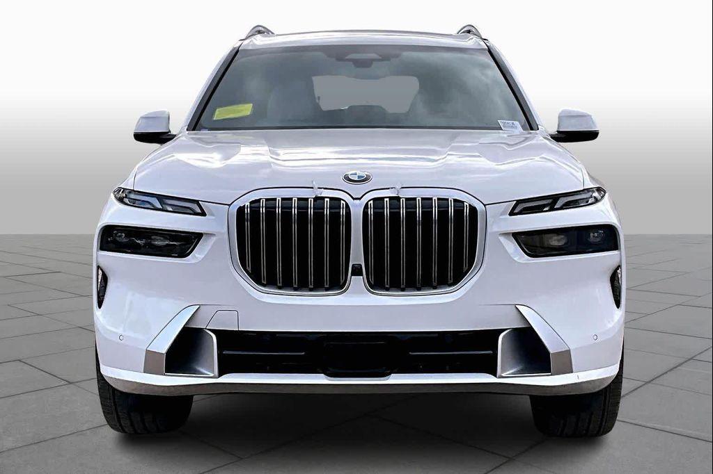 new 2026 BMW X7 car, priced at $95,930