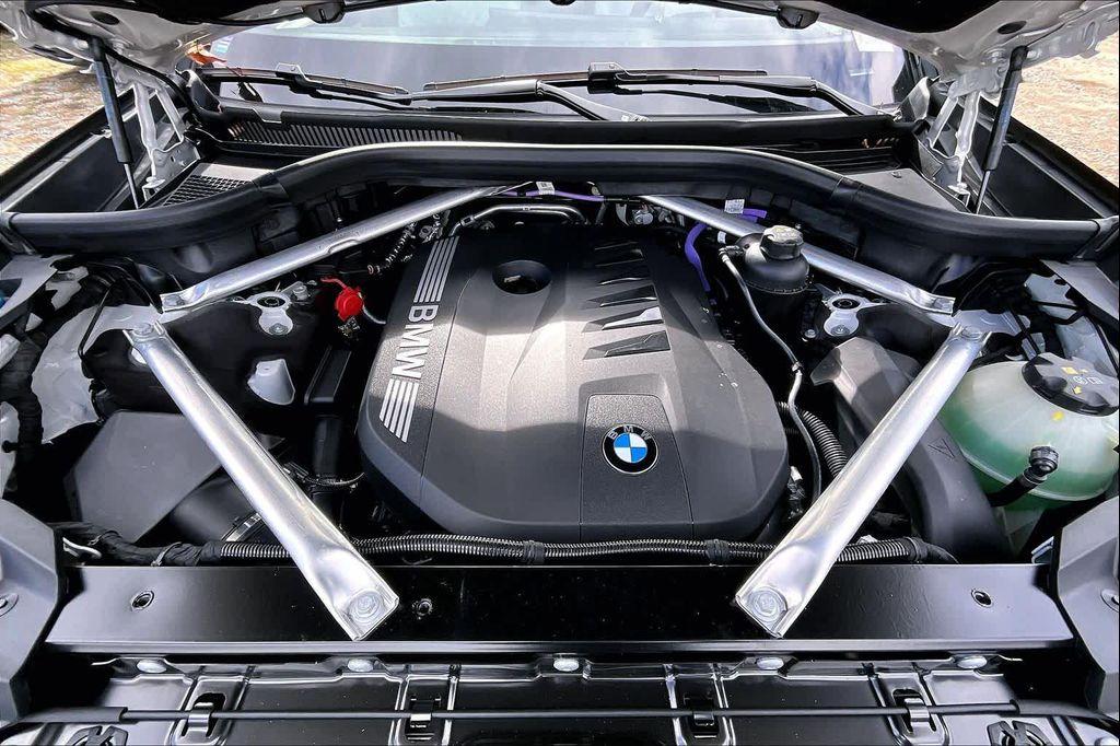 new 2026 BMW X7 car, priced at $95,930