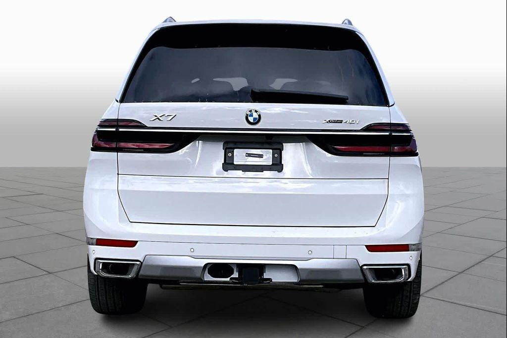 new 2026 BMW X7 car, priced at $95,930