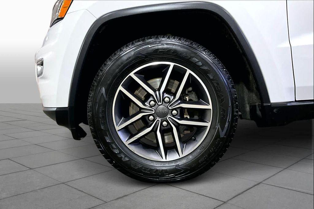 used 2021 Jeep Grand Cherokee car, priced at $23,787