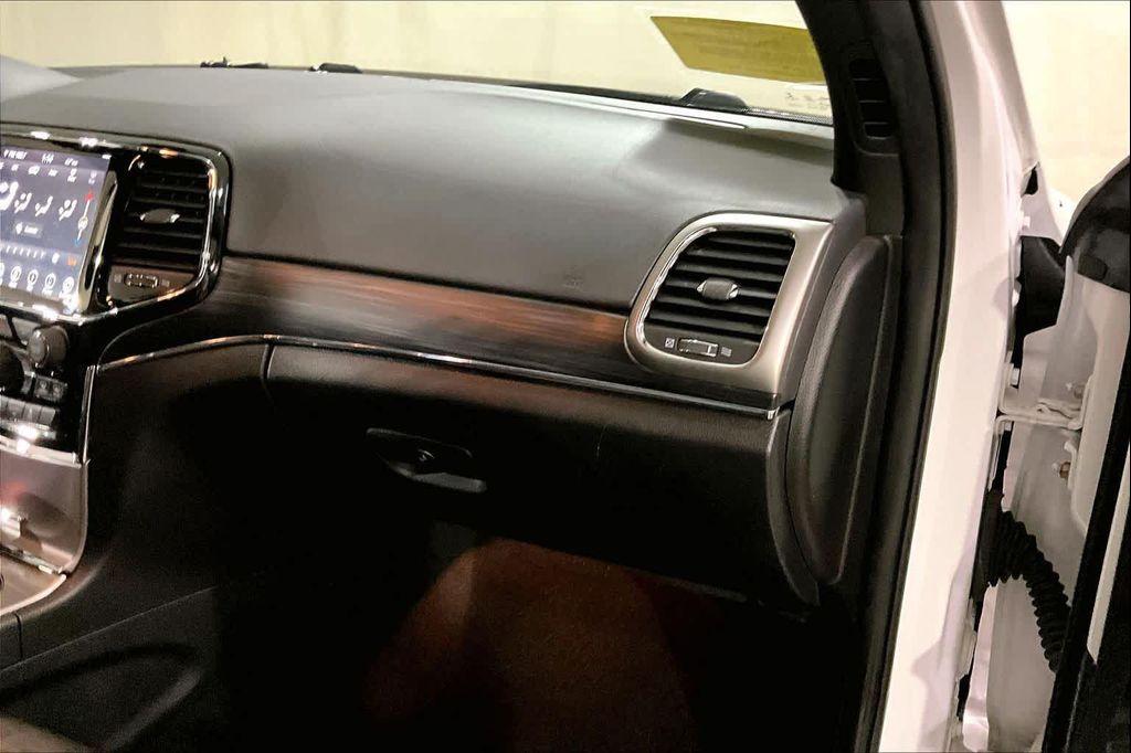 used 2021 Jeep Grand Cherokee car, priced at $23,787